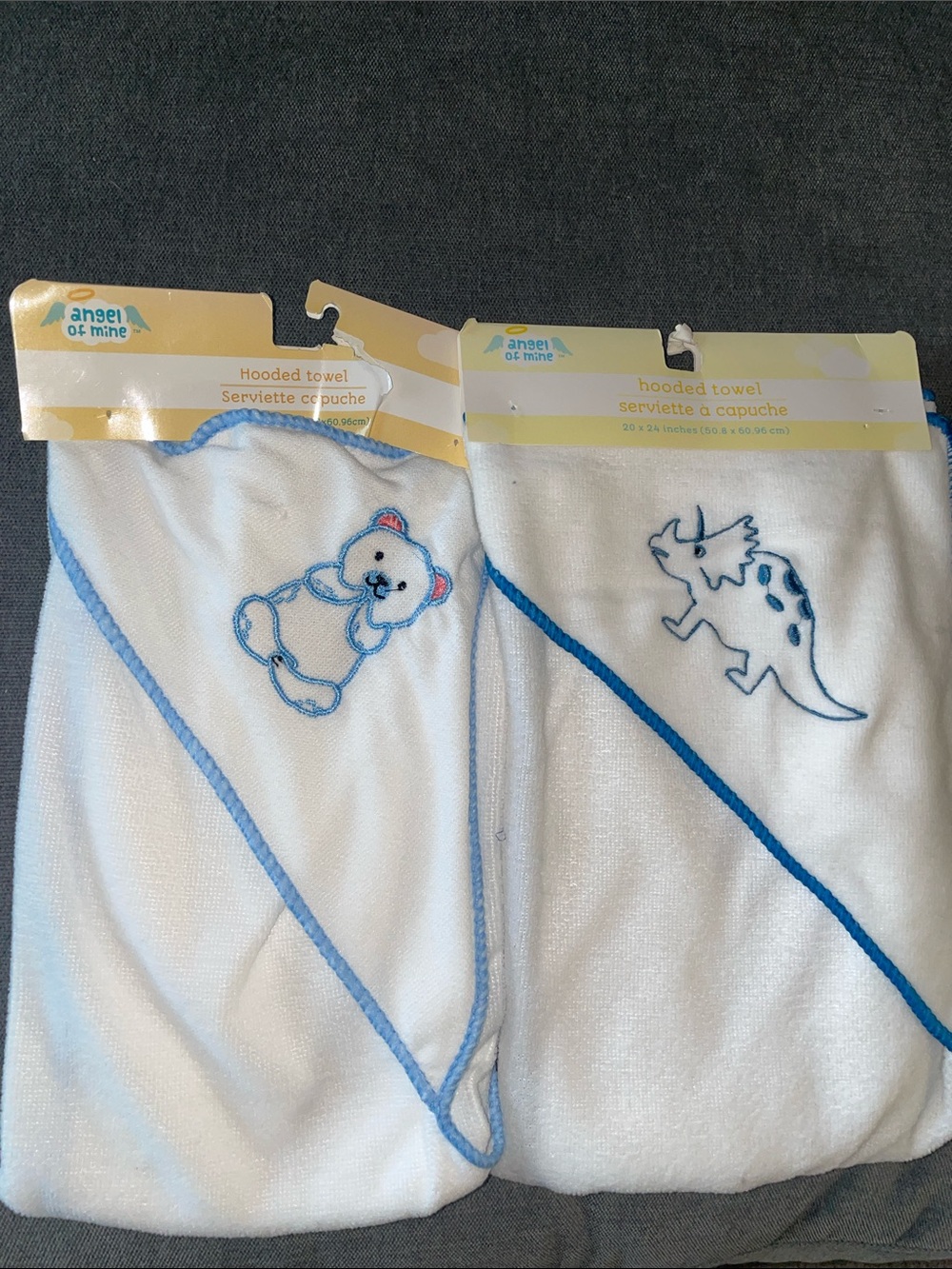 Angel of mine Baby Hooded Towels Set with Blue Trim Embroidered Bear & Dino